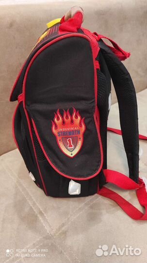 Портфель рюкзак школьный с ортопедической спинкой