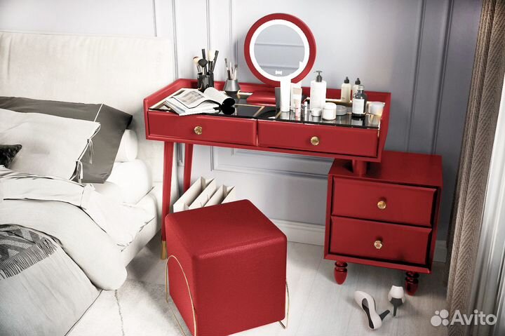 Макияжный столик ручной работы