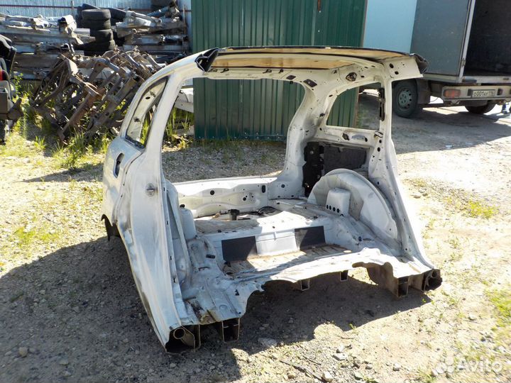 Крыло заднее левое правое Ауди Audi Q7 4L