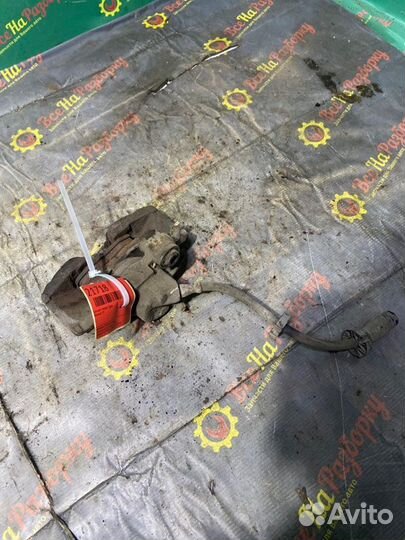 Суппорт передний левый передний левый Renault 19