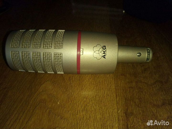 Студийный конденсаторный микрофон AKG C4500B-BC