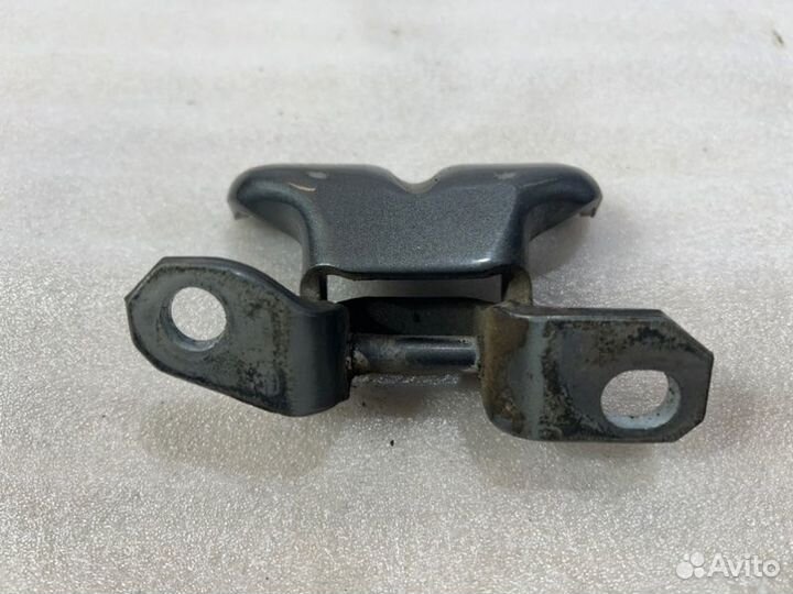 Петля двери задняя левая Kia Ceed универсал G4FC