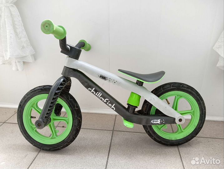 Беговел Chillafish Bmxie