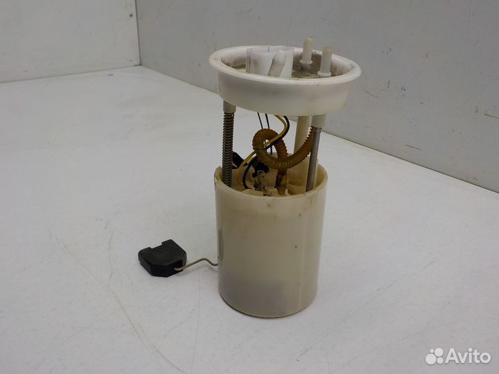 Насос топливный Volkswagen Polo (Sed RUS) 2011