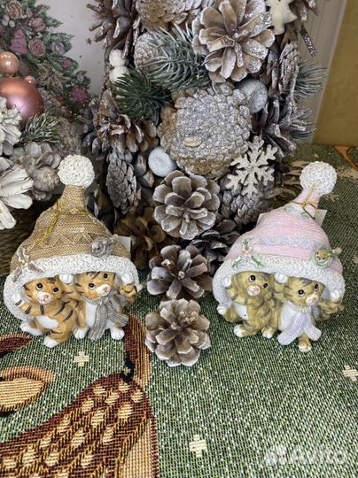 Новогодние фигурки «тигрята в шапке»