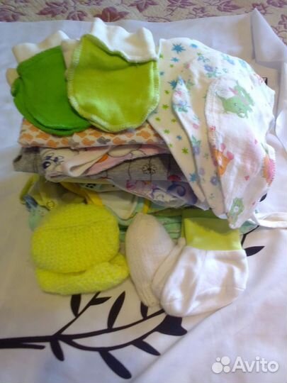 Вещи на девочку от 0-4 месяцев