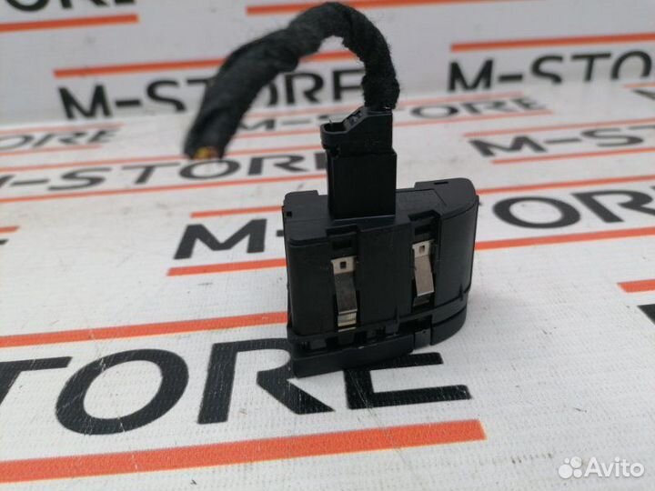 Кнопка бортового компьютера Audi A6 C6/4F BDW 2005