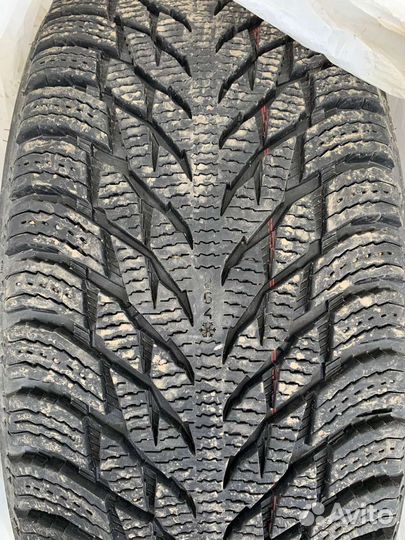 Nokian Tyres Hakkapeliitta R3 SUV 235/55 R19 105R
