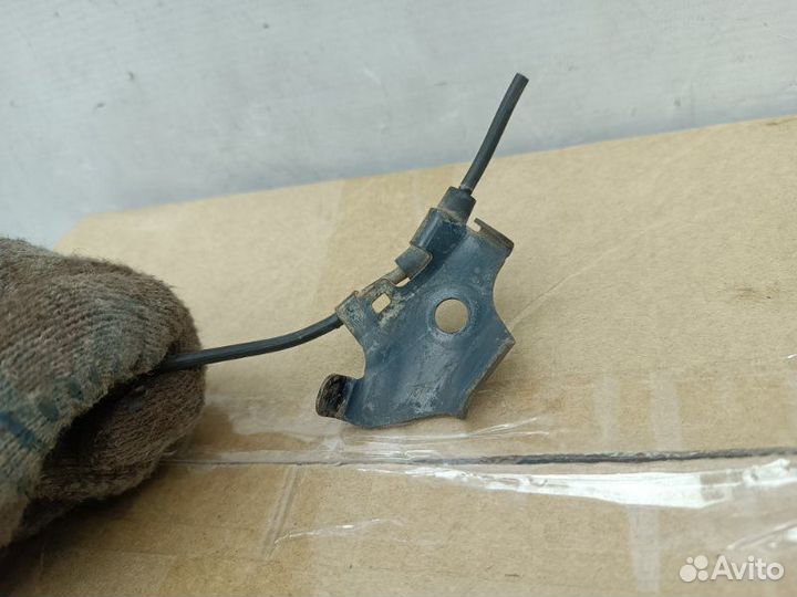 Датчик ABS передний правый Toyota Corolla 150