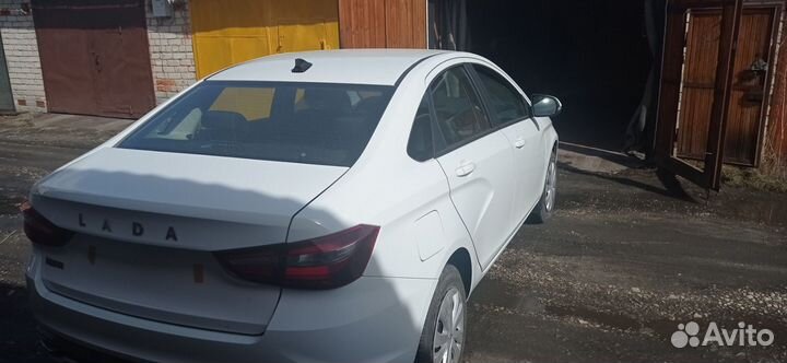 LADA Vesta 1.6 МТ, 2023, 15 км