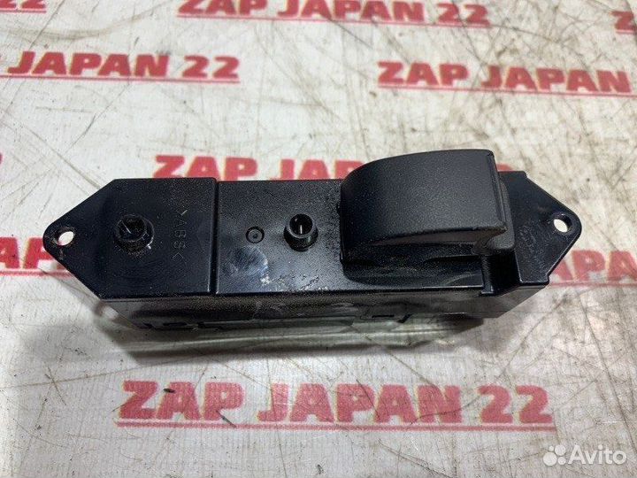 Блок управления стеклоподъемником задний правый