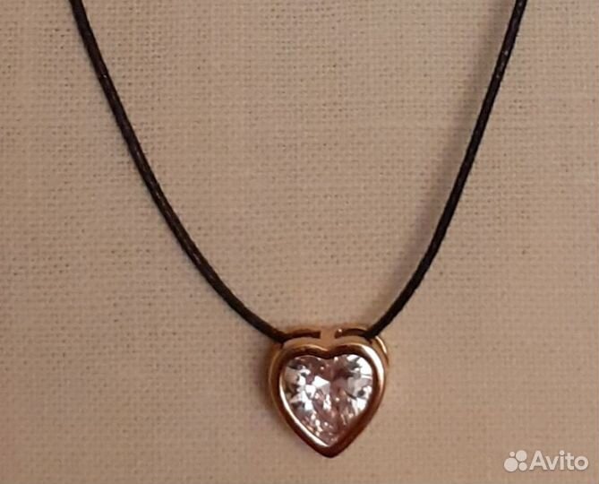 Кулоны (много)