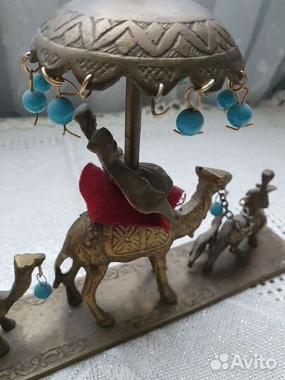 Караван верблюдов латунь