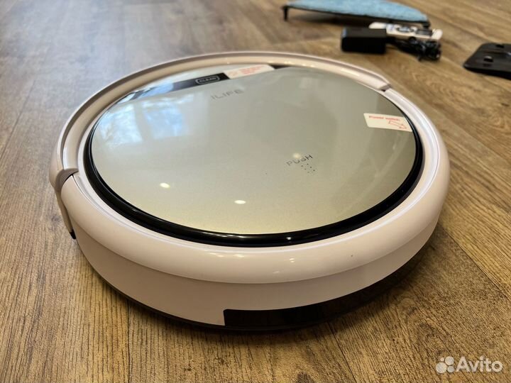 Робот пылесос iLife