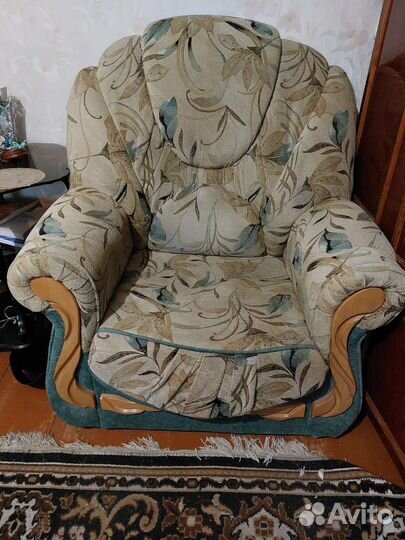 Мягкая мебель: диван+2 кресла