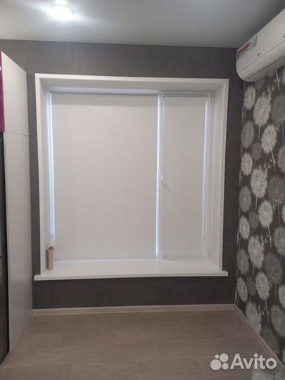 Жалюзи и рулонные шторы на окна