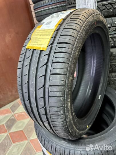 Westlake SA37 235/45 R17 97Y