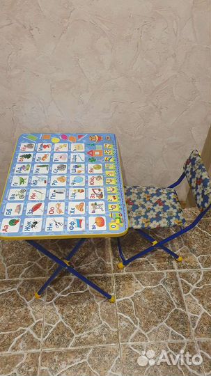 Детский стол и стул складные