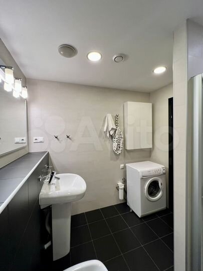 2-к. квартира, 43 м², 8/9 эт.