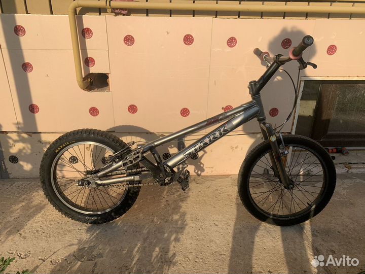 Триальный велосипед stark