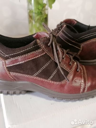 Ботинки демисезонные для девочки новые 29 размер