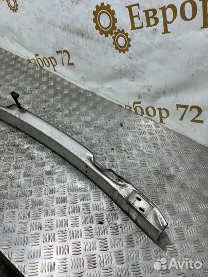 Усилитель бампера передний Audi A6 4G2