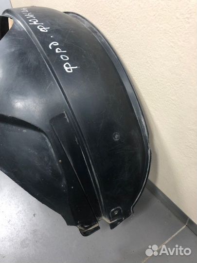 Подкрылок передний правый Ford Fusion CBK F6JA