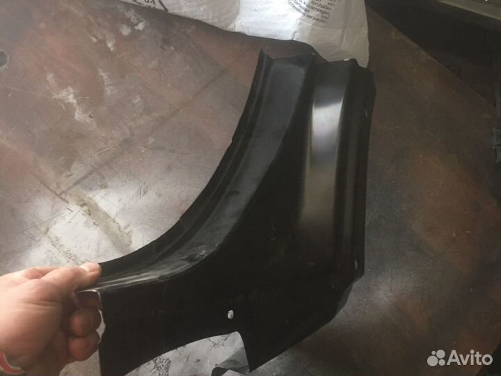 Заднее левое крыло Ниссан жук Nissan Juke