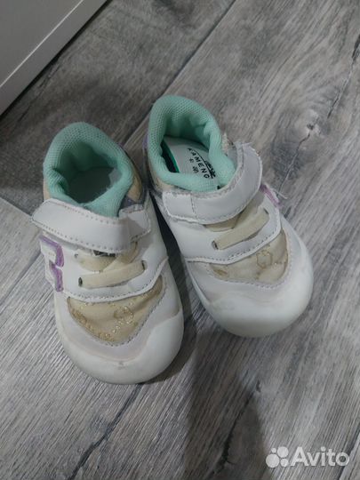 Кроссовки для девочки