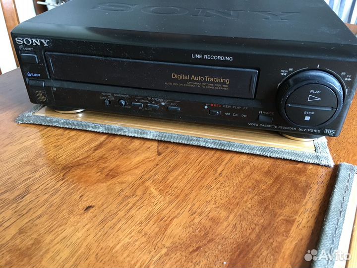 Видеоплеер VHS с записью Sony SLV-P51EE
