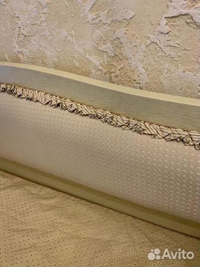 Детская кровать, диван массив, с матрасом