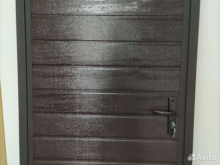 Дверь в гараж Doorhan Ультра