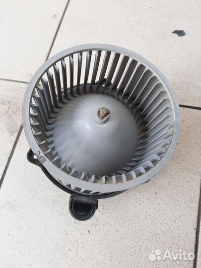 Моторчик печки Лада Калина 2