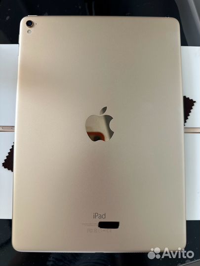 iPad pro 9.7, 32 Гб, 2017 год