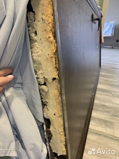 Дверь входная металлическая б/у