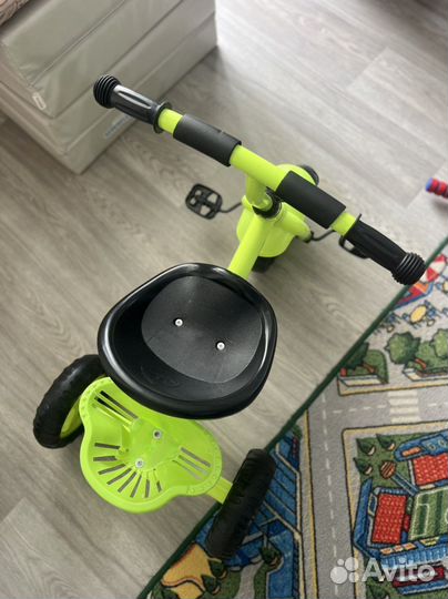 Трехколесный велосипед