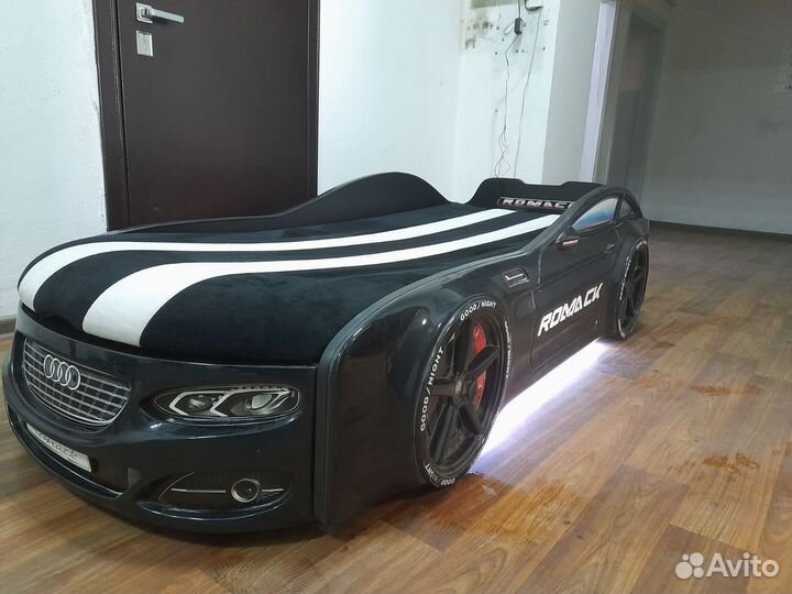 Кровать машина