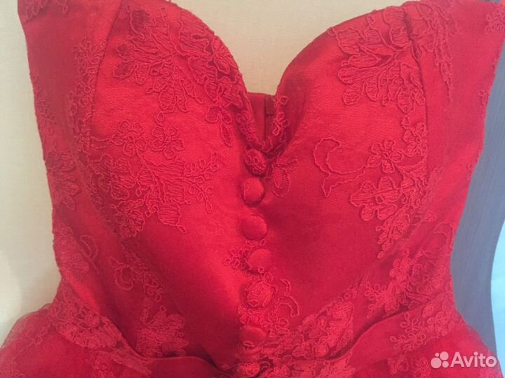 Вечернее платье