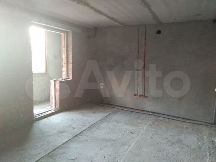 3-к. квартира, 105 м², 1/6 эт.