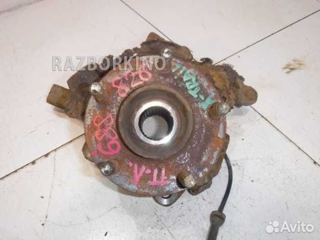 Кулак передний левый 400158H300