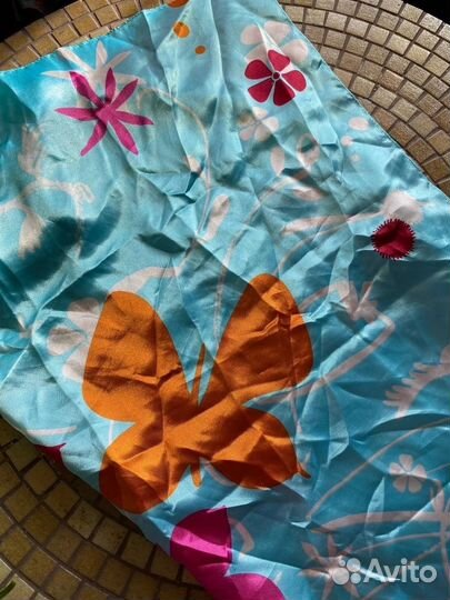 Платок Yves Rocher