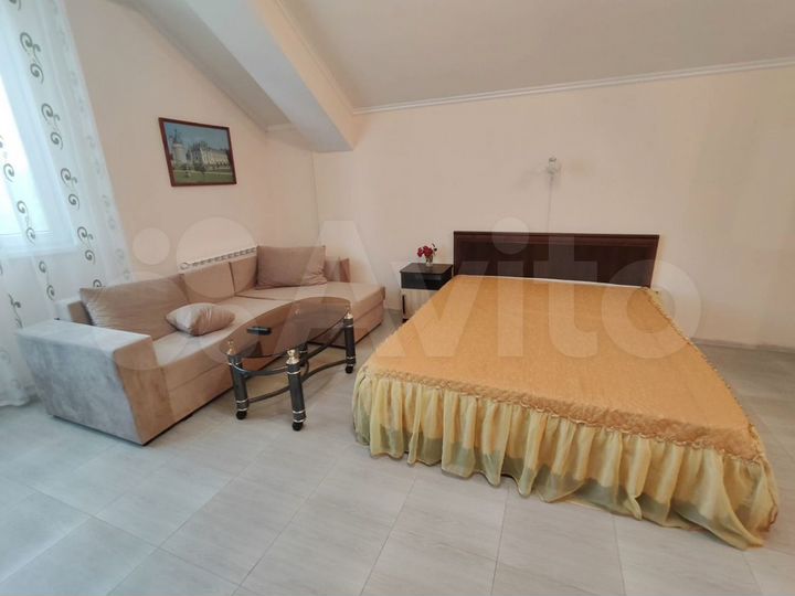 Квартира-студия, 30,4 м², 4/4 эт.