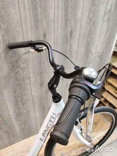 Красивый женский велосипед 26 на планетарке