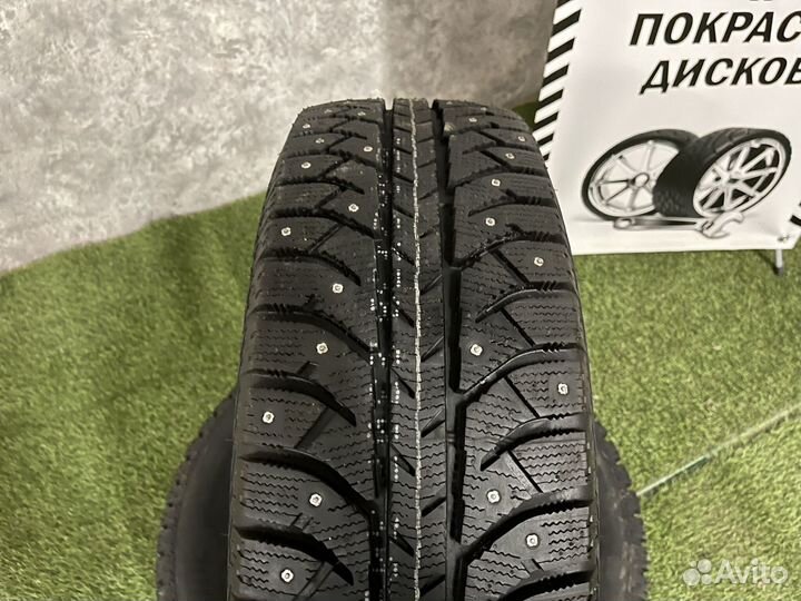 Bridgestone Ice Cruiser 7000S 205/50 R17 93T