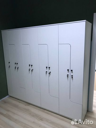 Шкаф распашной на заказ