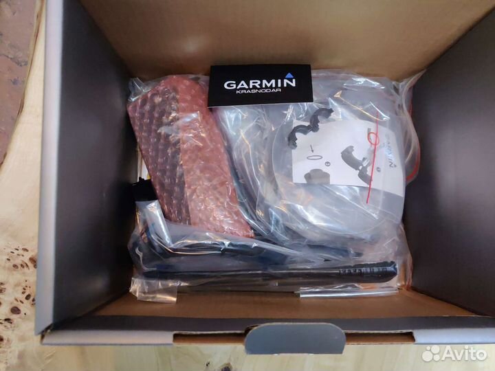 Эхолот Garmin Striker Vivid 7SV + GT52hw-TM