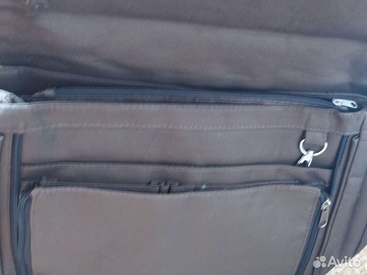 Портфель под ноутбук