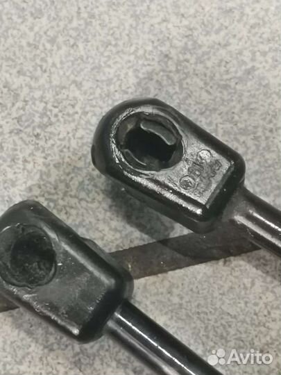 Audi a5 8T Q7 4M Cayenne 958 амортизатор капота