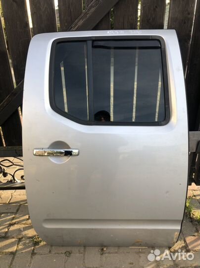 Дверь задняя правая ниссан навара