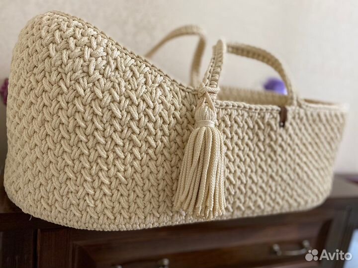 Вязанная люлька переноска